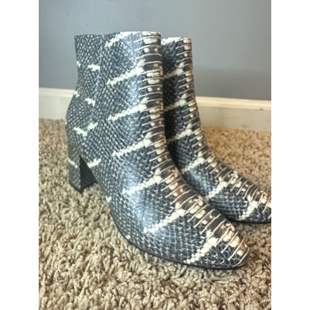 Marc Fisher LTD Snakeskin Print Block Heel Ankle Boots Grey White Size 7